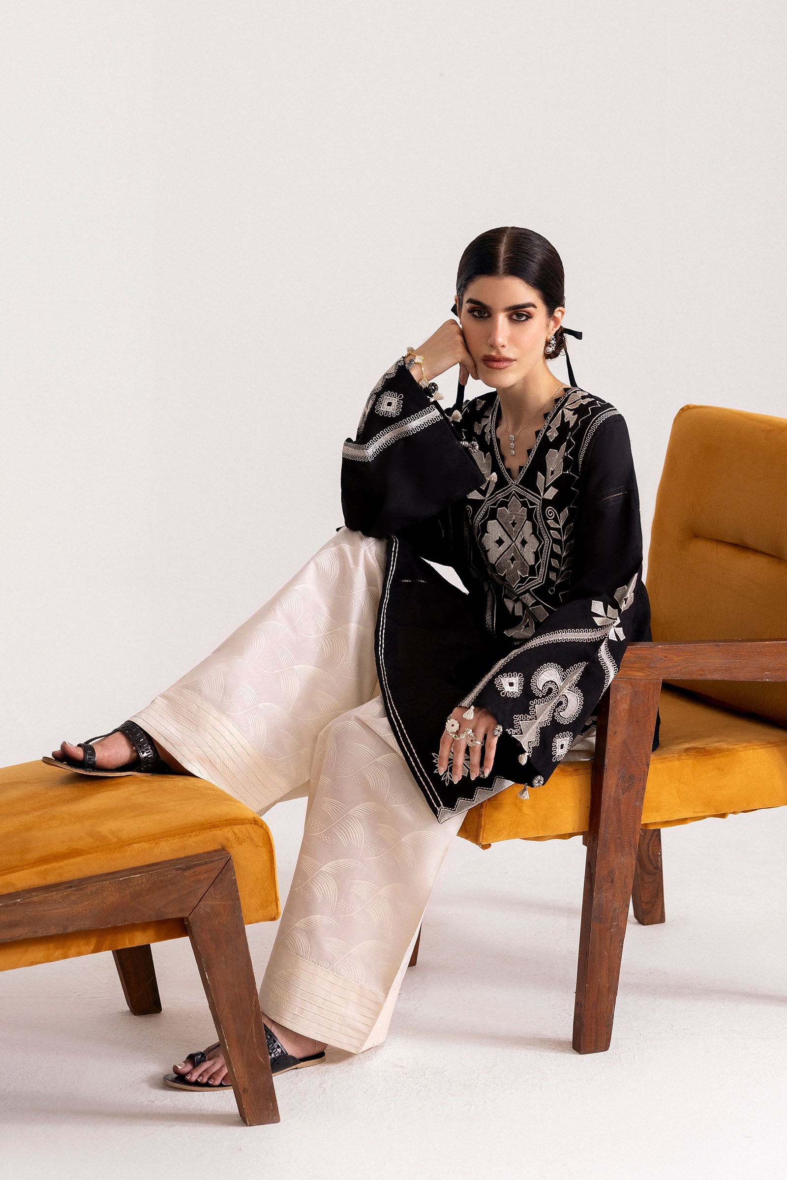 <新品>SISANDI ZAHA Classic size1 Ready To Wear – ZAHA